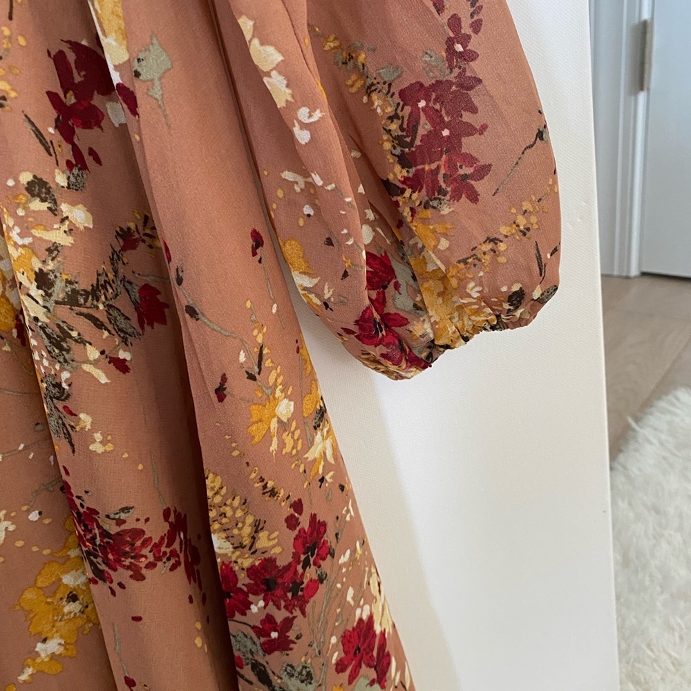 Maurice’s slit sleeve floral tie neck dress. Size Medium. - Picture 5 of 5